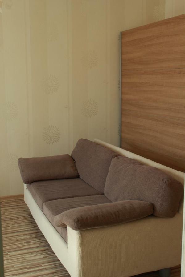 Appartement Happy Day à Narva Extérieur photo